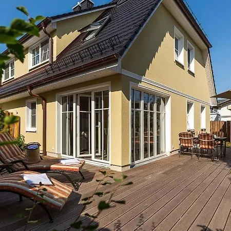 Haus Seeschwalbe Holiday home Ahrenshoop