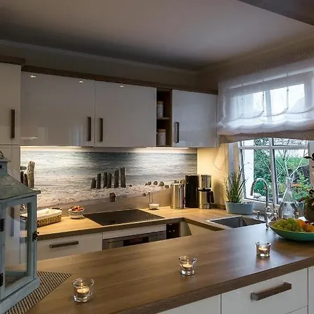 Haus Seeschwalbe * Ahrenshoop